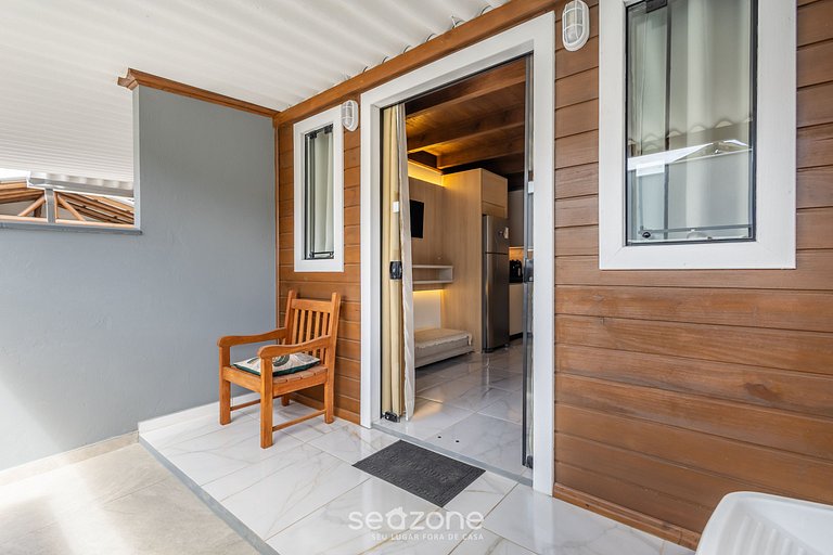 Chalet con balcón en cond. c/ barbacoa VIL0003