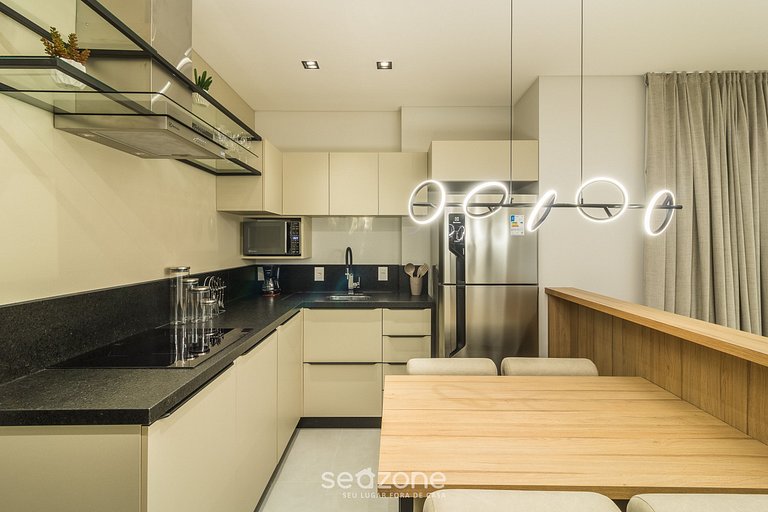 Apto c/ varanda e churrasq. a 220m do mar FFS0809