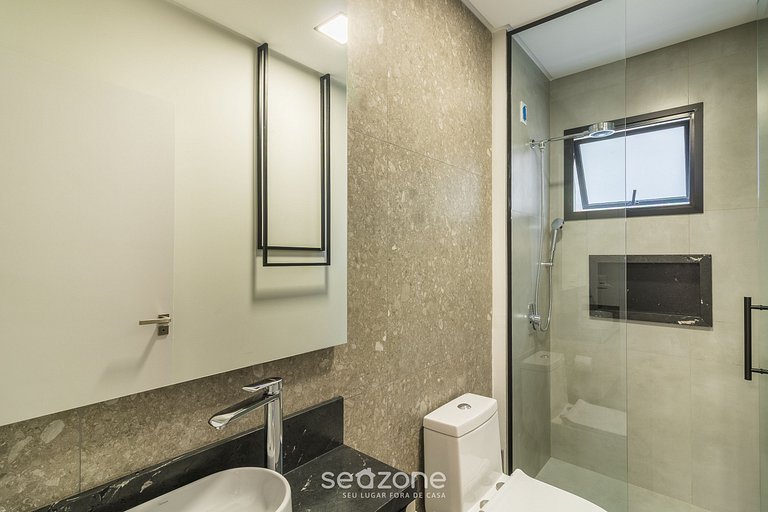 Apto c/ balcón y parrilla a 220 m del mar FFS0809