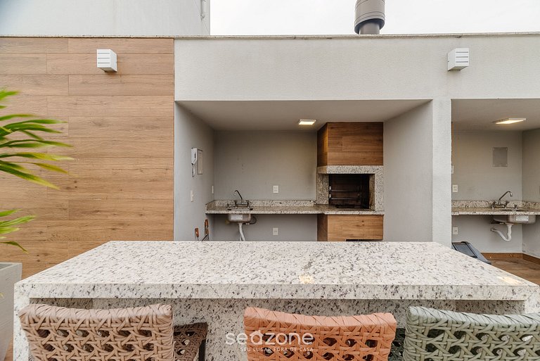 Hermoso Loft en Cond. con piscina YHD0105