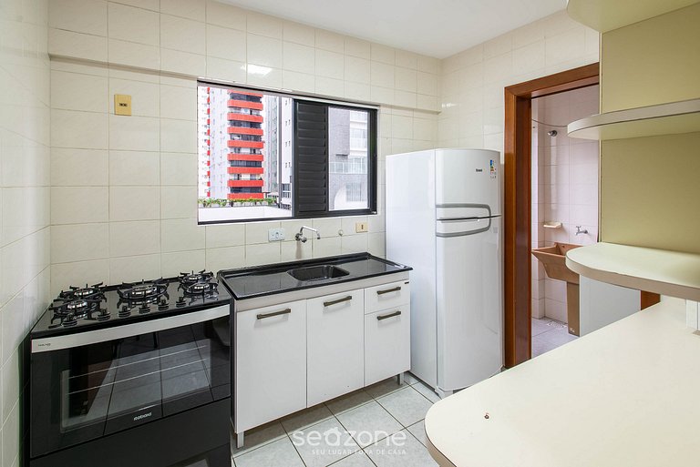 Apto c/ Churrasqueira a 350m da Praia ILH0503