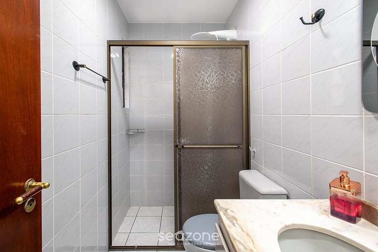 Apto c/ Churrasqueira a 350m da Praia ILH0503