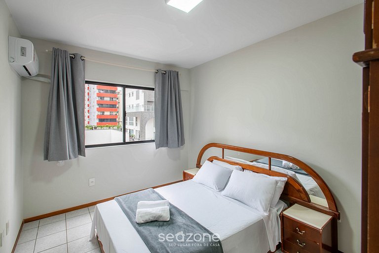 Apto c/ Churrasqueira a 350m da Praia ILH0503