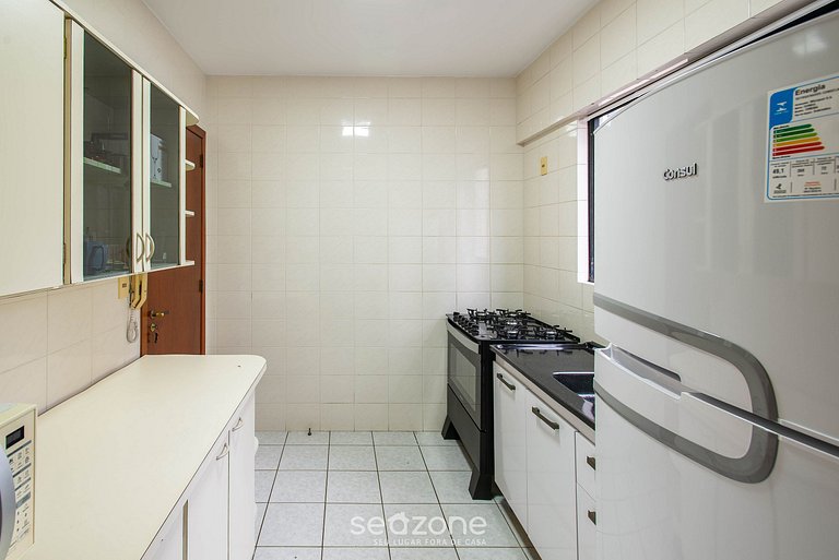 Apto c/ Churrasqueira a 350m da Praia ILH0503