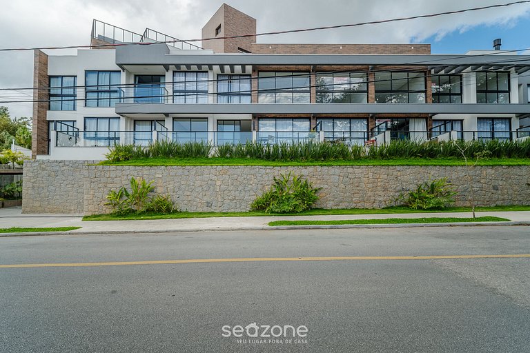 Estudio en edi. con piscina SCA0108