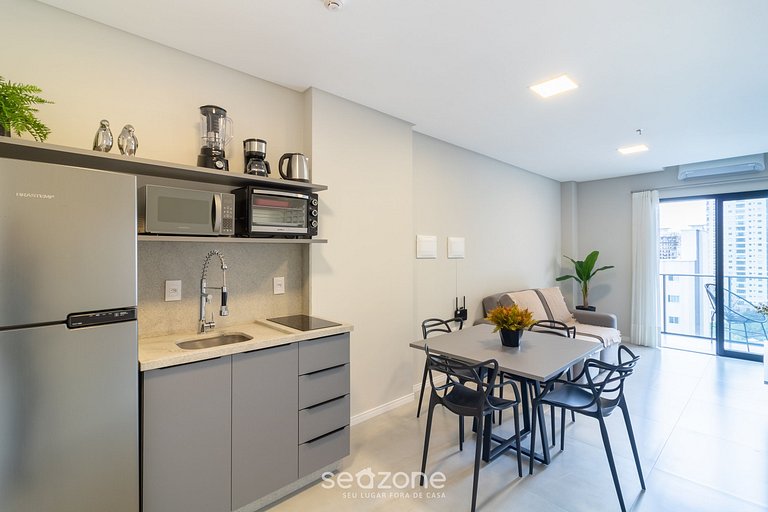 Studio moderno con balcón a 220 m del mar FFS1107