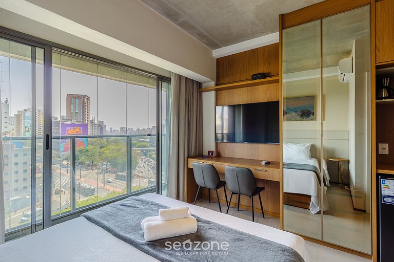 Estudio c/ balcón a pasos del Metro ONP0913