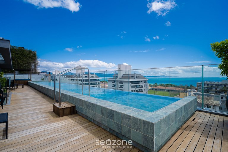 Apto c/ varanda e churrasq. a 220m do Mar CAR0201