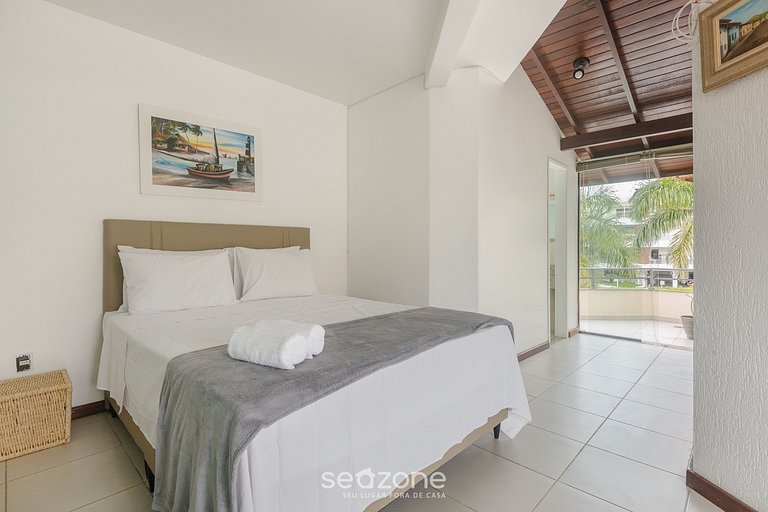 Casa em cond c piscina e acesso à praia MVC0098