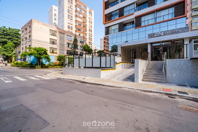 Studio c/ varanda e vista parcial p/ o mar ZNB1604