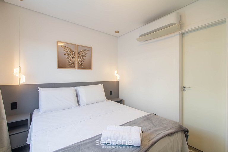 Apto en cond. c/ piscina a 350 m del mar PRY0002