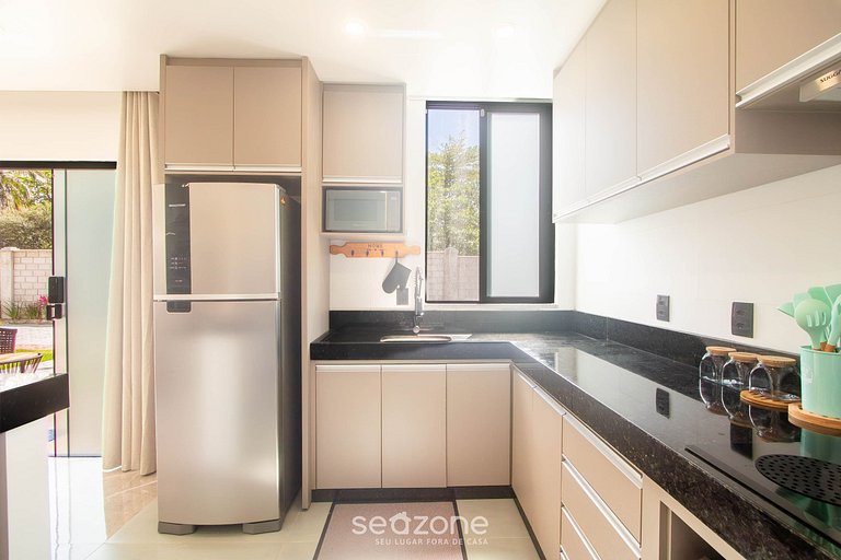 Apto a 350m da Praia em cond. c/ piscina PRY0003