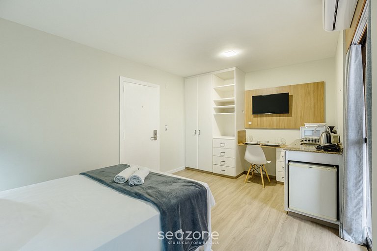 Studio moderno c/ varanda em Curitiba - UPP0513