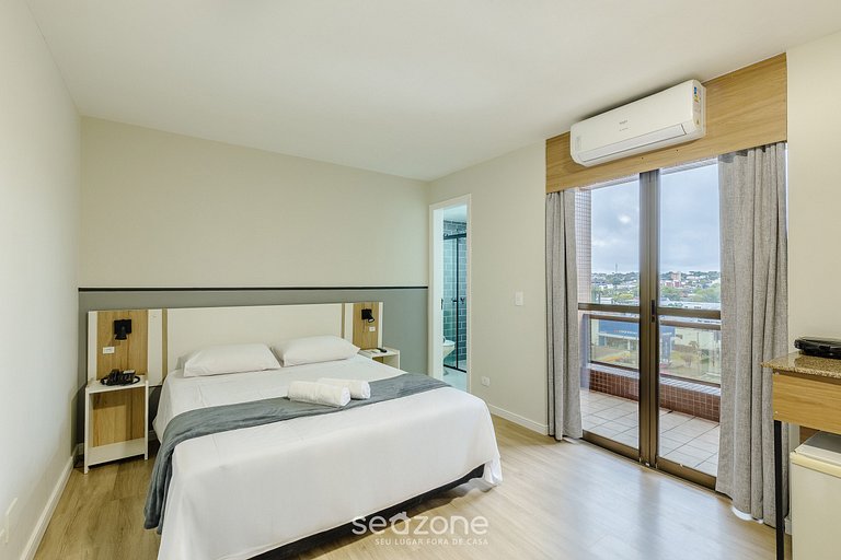 Studio moderno c/ varanda em Curitiba UPP0516