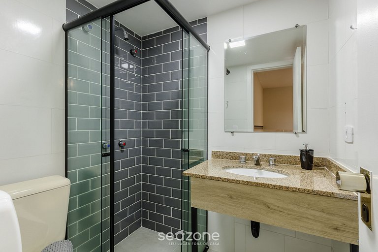 Studio moderno c/ balcón en Curitiba UPP0516