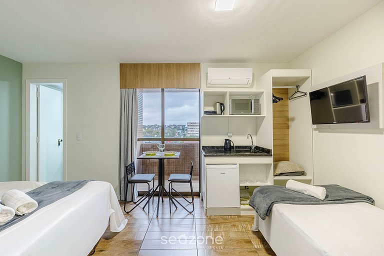 Estudio en condominio con Piscina UPP0614