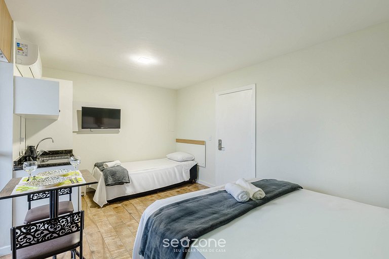 Estudio en condominio con Piscina UPP0614