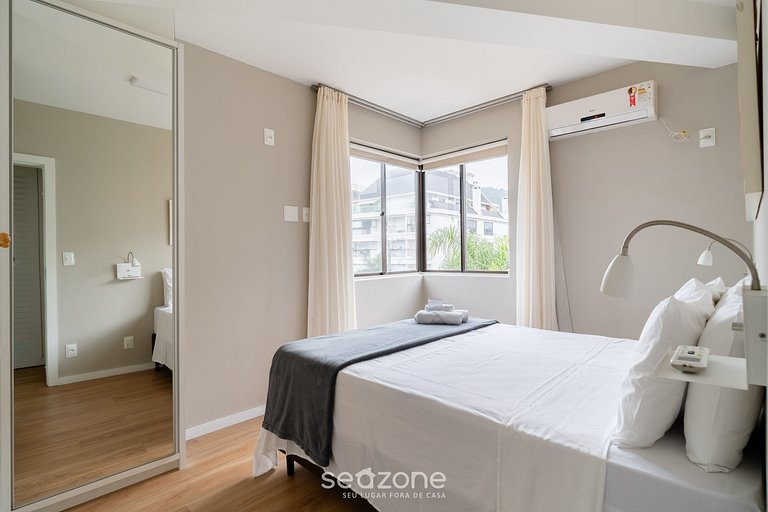 Apto pé na areia em Jurerê JBM201