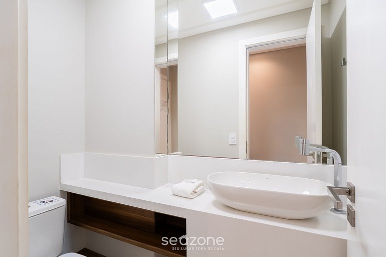 Nuevo apartamento con barbacoa en Jurerê JPR201