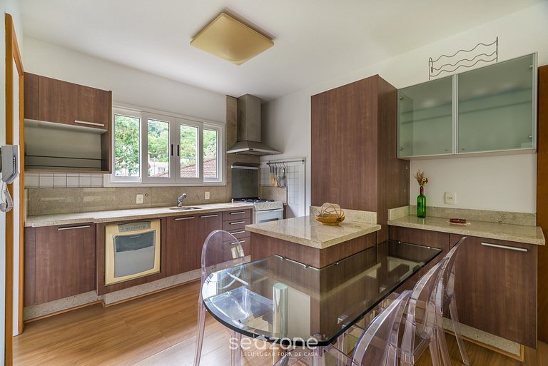 Hermoso Apartamento con Parrilla CRM0212