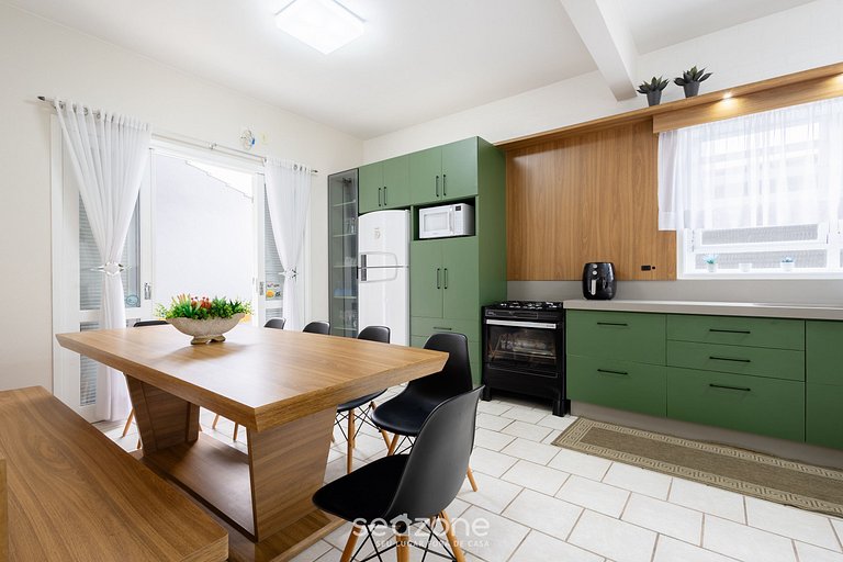 Casa 5 Dormitorios a 200 m de la Playa CMM0043