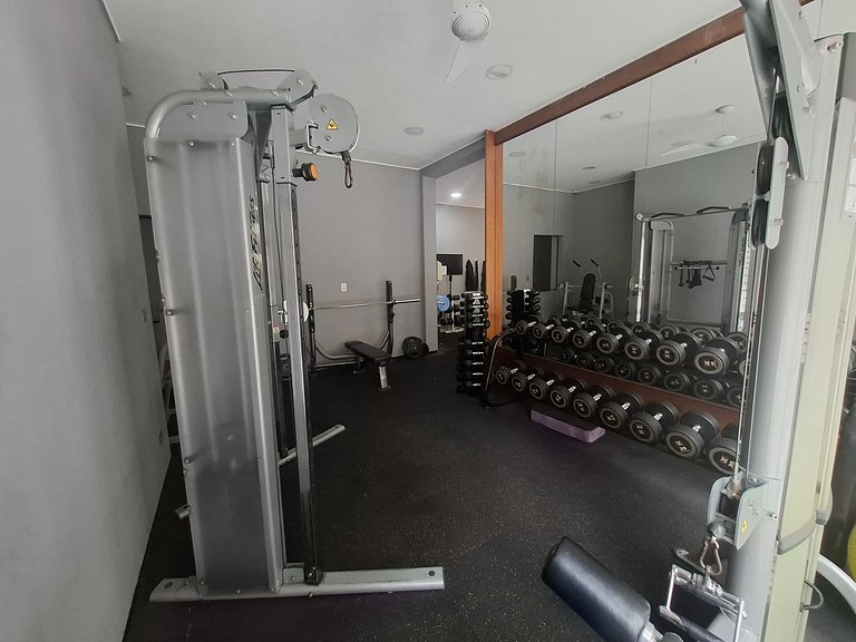 Apartamentos completos en edificio con piscina a pocos metro