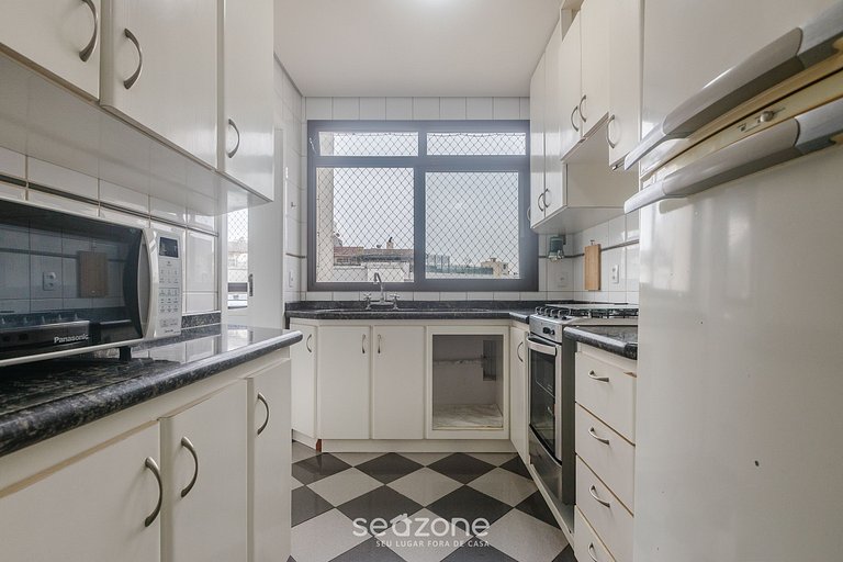 Dpto. frente a la Plaza Gov. Celso Ramos RMI1101