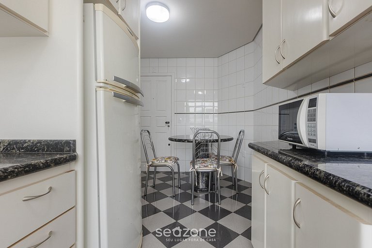 Dpto. frente a la Plaza Gov. Celso Ramos RMI1101