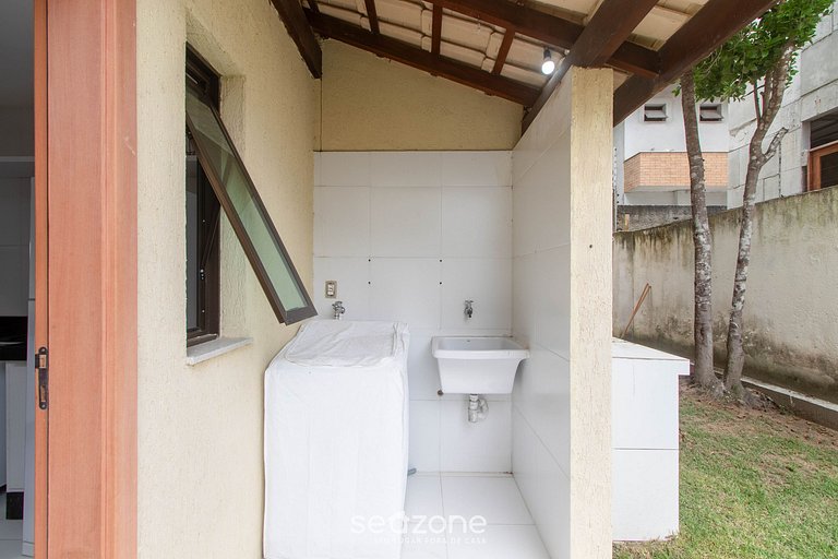 Casa em Cond. c/ Piscina a 3 min da Praia ATP0003