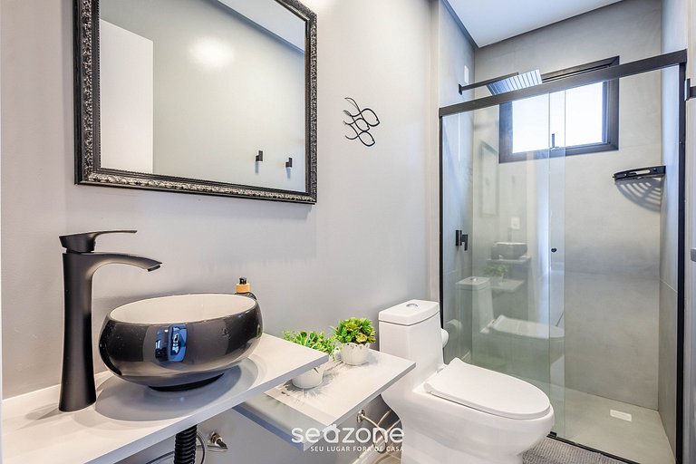 Studio c/ varanda a 220m da Praia Itapema FFS0909