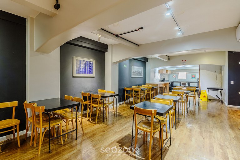 Estudio en el centro cultural de POA ELS0603