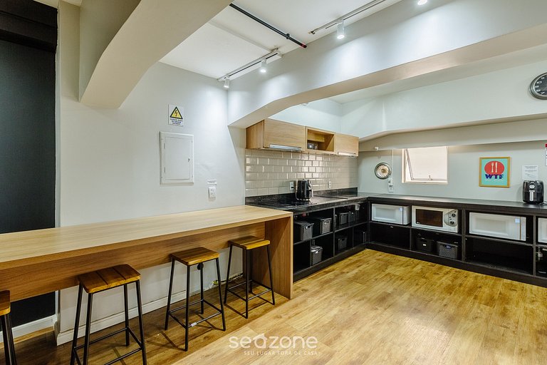 Estudio en el centro histórico de PoA ELS1103