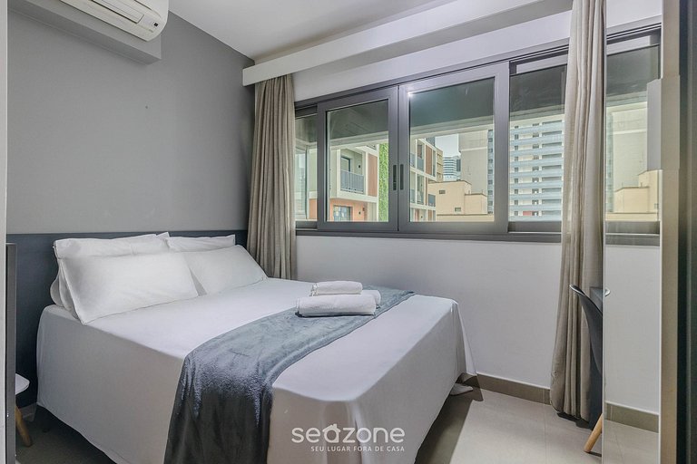 Studio en cond. c/ piscina, 130m del metro FRE1007