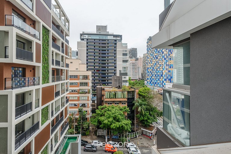 Studio en cond. c/ piscina, 130m del metro FRE1007