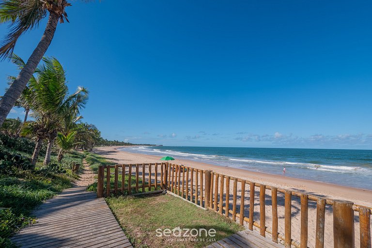 Apto em cond. beira-mar com piscina - GSH2101