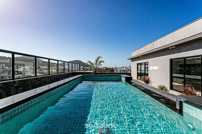 Estadia em prédio com piscina a 850m da praia em Florianópol