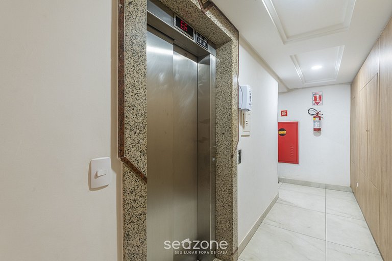 Aptos. en edificio frente al mar en Praia do Morro - ES.