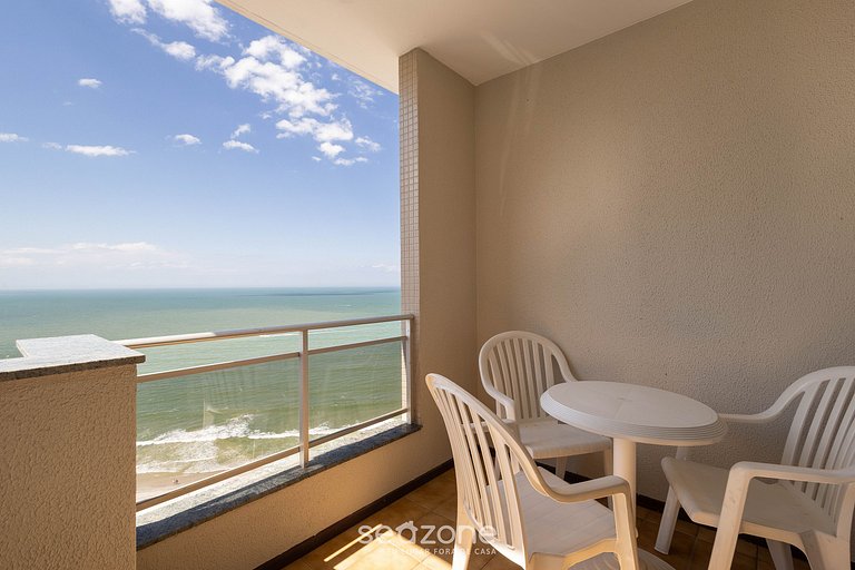 Apto c/ varanda e vista a beira-mar de BC CET2001