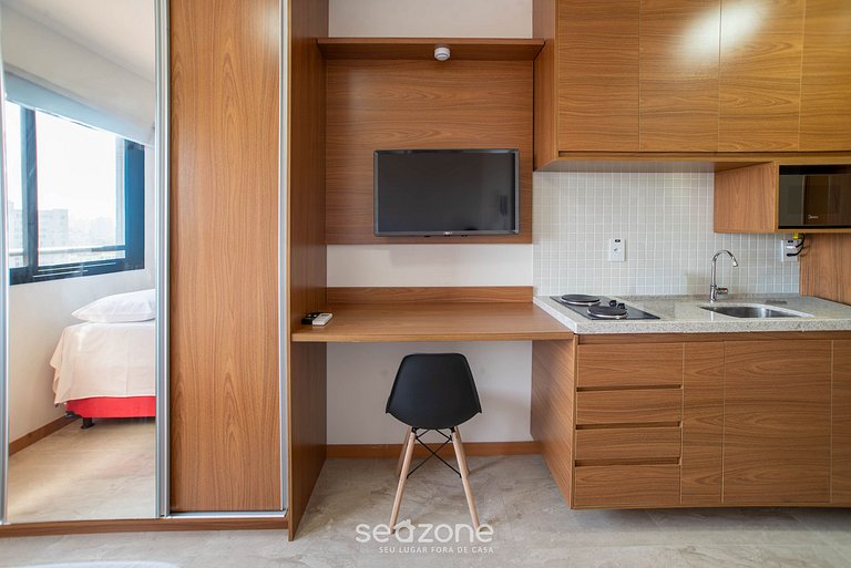 Estudio Moderno con Piscina SOA0705