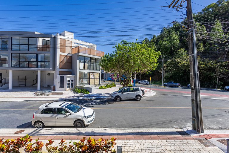 Estudio completo cerca de Praia Brava BSO0102