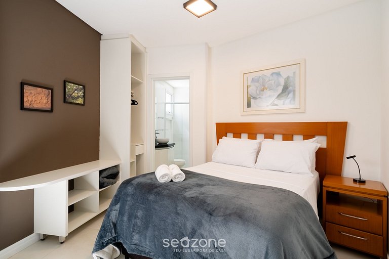 Studio em cond. c/ piscina a 850m da Praia RRI0106