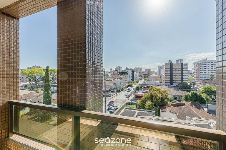 Estudio c/ balcón en condómino con piscina UPP0506