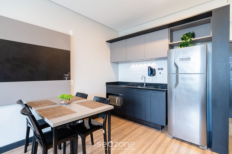 Studio em cond. c/ piscina a 850m da Praia STI0205