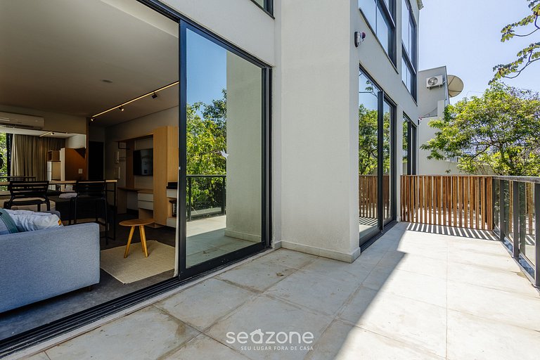 Studio with balcony near Praia Brava BSO0107