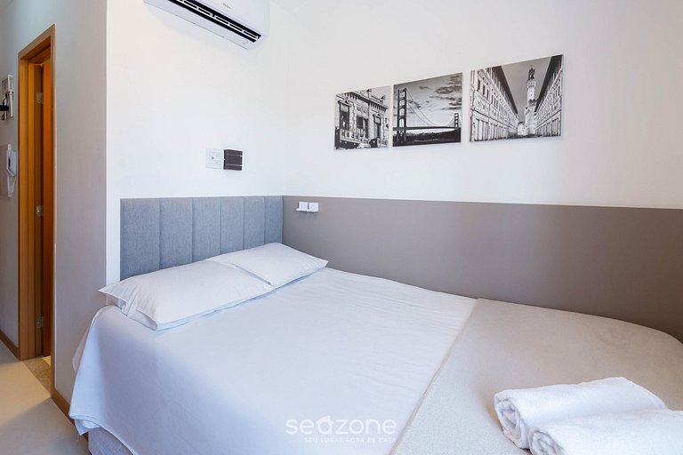 Studio Moderno a 160m do mar em prédio SAA0321