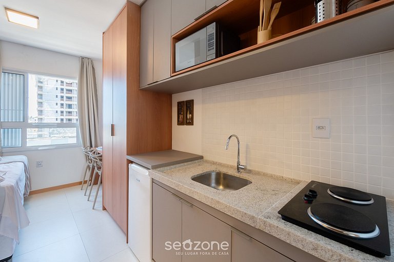 Studio Moderno a 160m do mar em prédio SAA0321