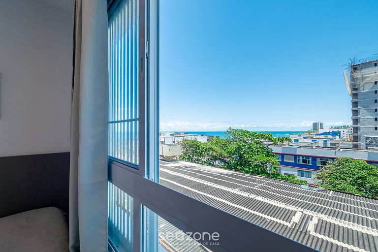 Moderno a 160m do mar em prédio SAA0321