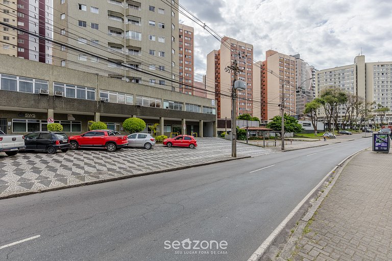 Apto a 270m do Jd. Botânico c/ Garagem MNU0034