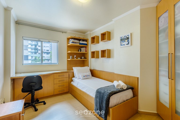 Apto a 270m do Jardim Botânico de Curitiba COS0034