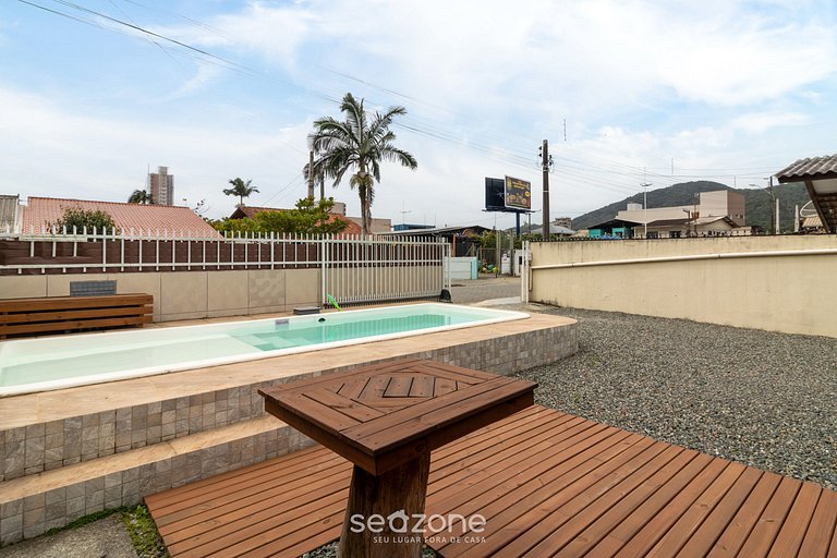 Casa 4 Qts c Piscina, 500m do Beto Carrero JRS0130